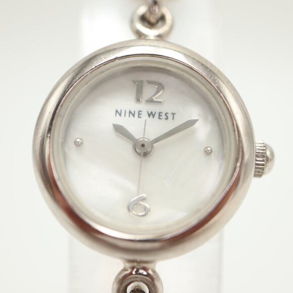 Nine West Womens MOP Petite 20mm Watch Art Deco Dot Bracelet w New Battery - Picture 7 of 14